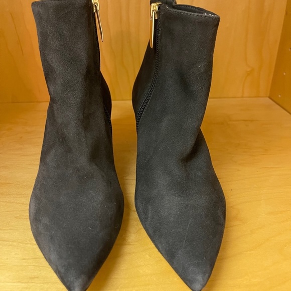 L'AGENCE Grey Suede Jeanne II Booties, Size 36.5 - New without box - Picture 2 of 10